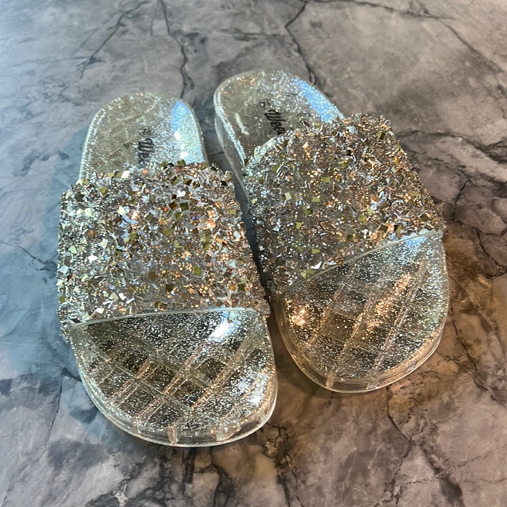 Weeboo metallic jellies. Size 7.5. Never worn!